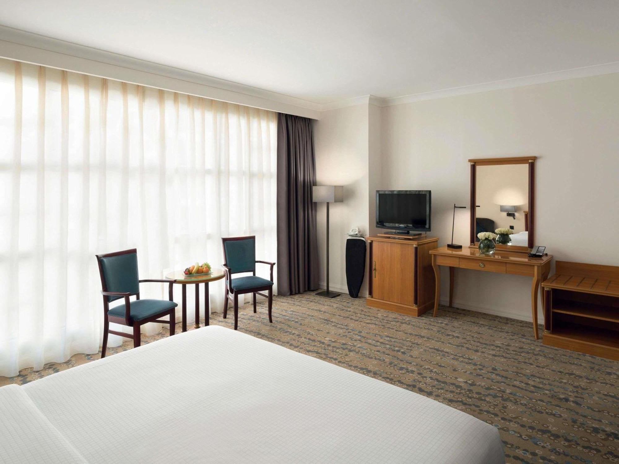 Superior Twin Room with Tower View